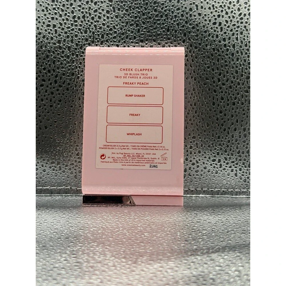 One Size Cheek Clapper 3D Blush in Freaky Peach
